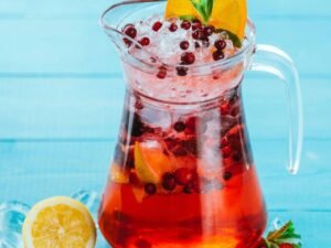 Fizzy Cranberry-Lemonade Punch