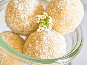 Coconut Balls (No-Bake Recipe)